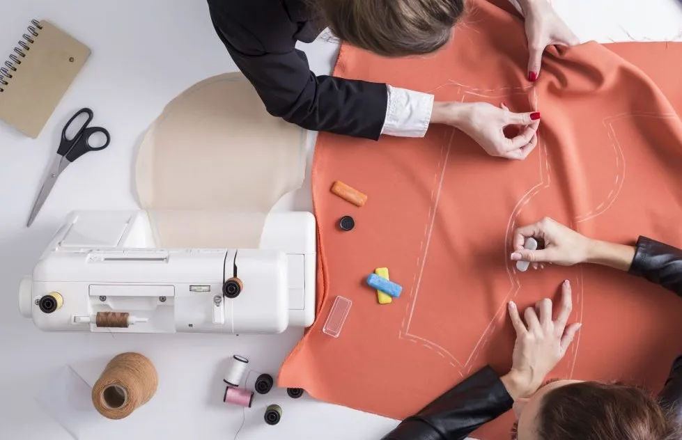 Qué tipos de máquinas de coser hay